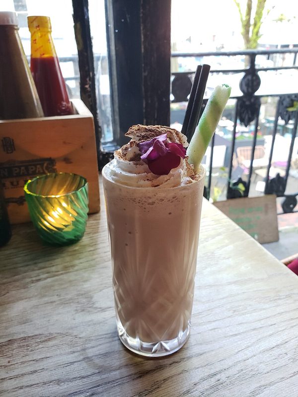 Çilekli Shake