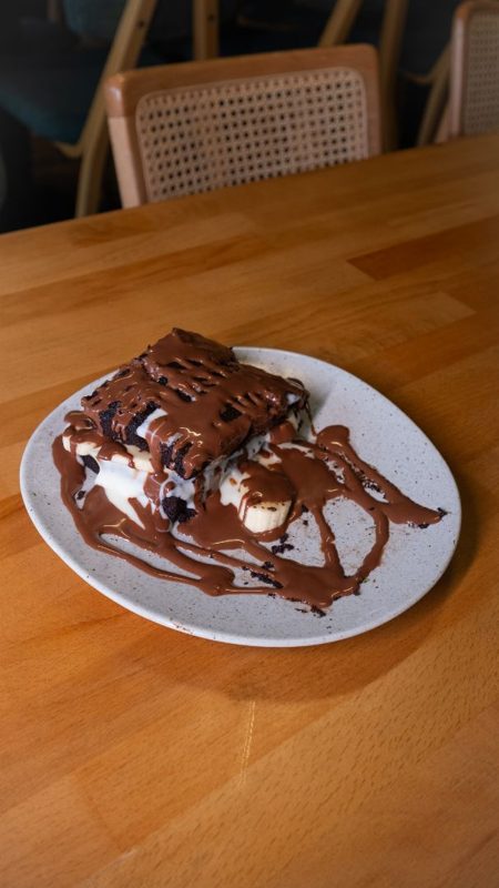 SADE BELÇİKA ÇİKOLATALI BROWNİ