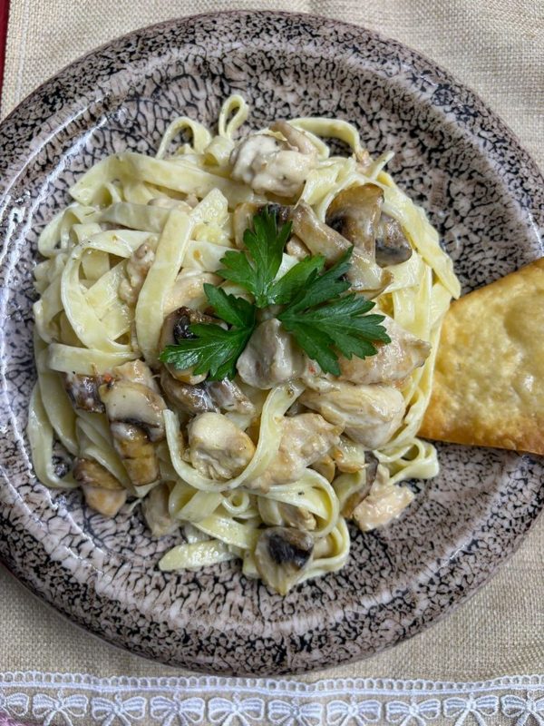 FETTUCİNİ ALFREDO