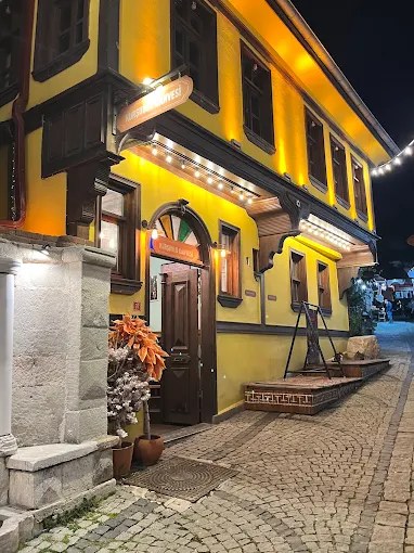 KURŞUNLU KAHVESİ